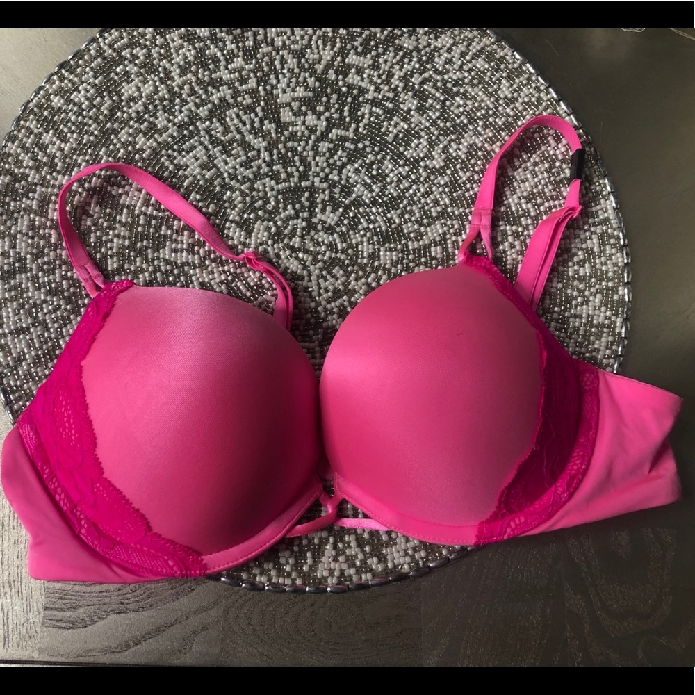 Pink Victoria’s Secret bombshell bra